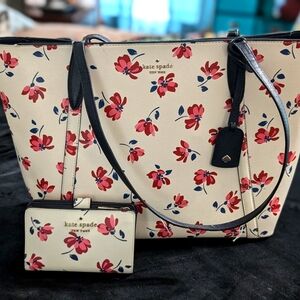 Large tote and wallet